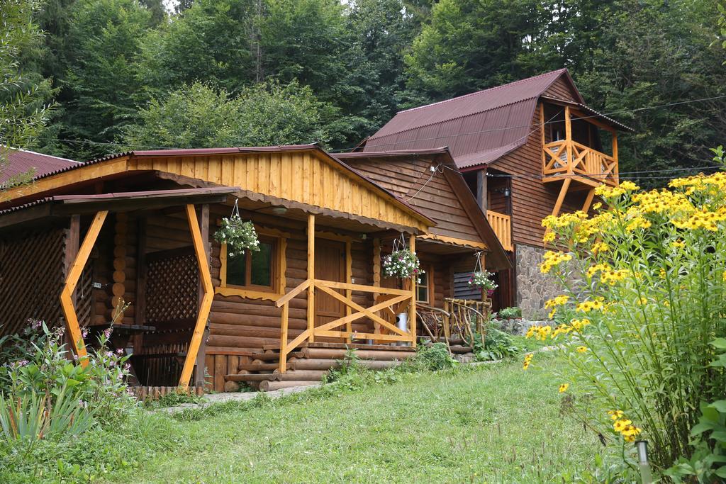 Zarinok Hotel Pilipets Exterior foto