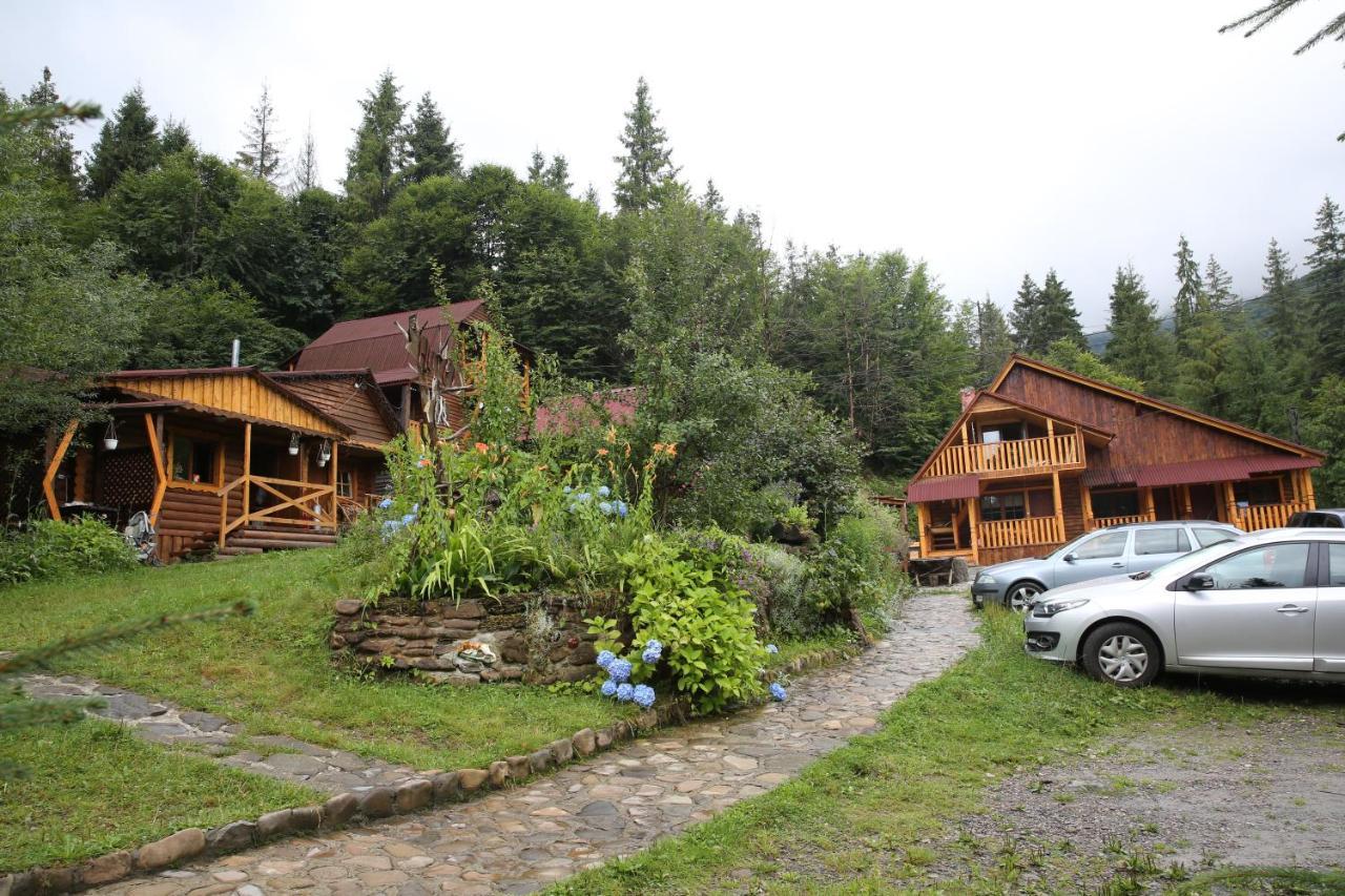 Zarinok Hotel Pilipets Exterior foto