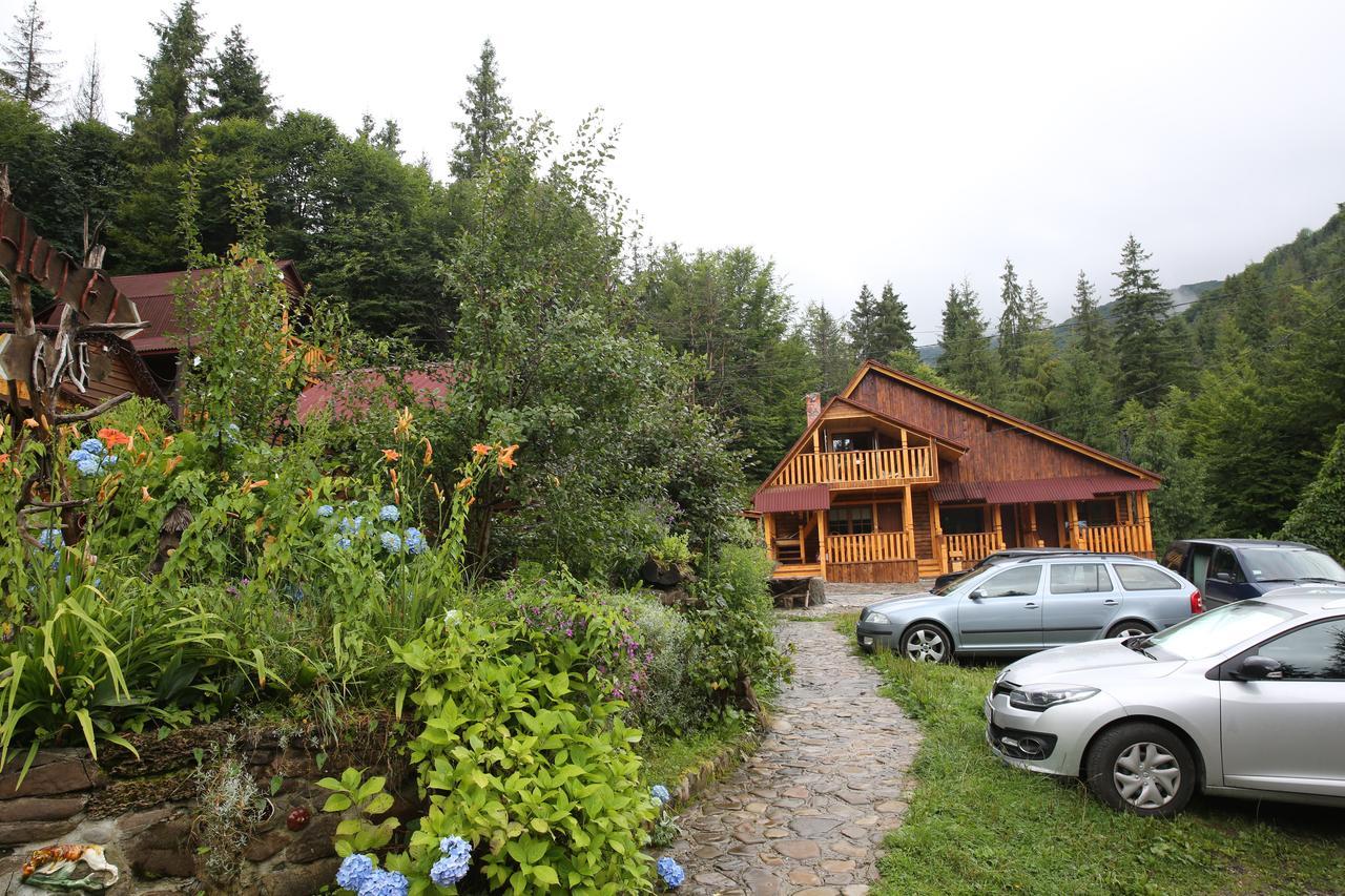 Zarinok Hotel Pilipets Exterior foto